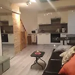Apartman Avec Mezzanine *