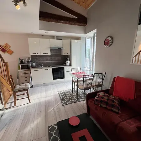 Avec Mezzanine Apartment Ganges